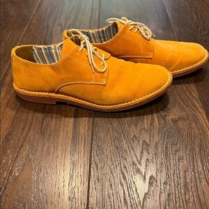 Men's Orange Suede Shoes. Made In Italy. Size 44 Euro/ 11-11.5 US